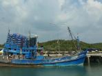 kapal-nelayan-thailand_20141104_111544.jpg