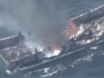 kapal-penangkap-ikan-jepang-terbakar_20170502_094329.jpg