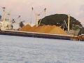 kapal-pengangkut-pasir-besi.jpg