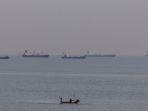 kapal-tanker-minyak-istambul.jpg