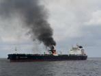 kapal-tanker-trafigura.jpg