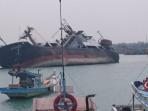kapal-tenggelam_20151002_160010.jpg