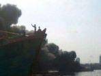 kapal-terbakar-di-muara-baru-penjaringan-jakarta-utara.jpg