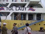 kapal-ternak-sapi-di-pelabuhan-tanjung-priok_20151211_170701.jpg