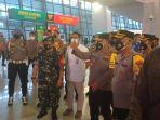 kapolda-cek-prokes-di-bandara-soeta.jpg