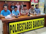 kapolda-jabar-irjen-agung-budi-maryoto-yang-didampingi-kapolrestabes-b_20180309_193630.jpg