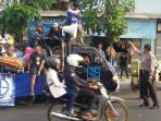 kapolda-jabar-moechgiyarto-hentikan-pawai-persib_20151025_165243.jpg