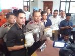 kapolda-jambi-dan-zumi-zola_20170405_153146.jpg