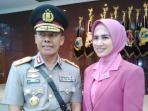 kapolda-riau-brigjen-zulkarnain-bersama-istri_20161001_020808.jpg