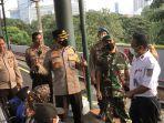 Tinjau Stasiun Gambir, Kapolres Jakarta Pusat Pastikan Keamanan Para Pemudik