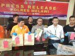 kapolres-melawi-akbp-tris-supriadi-menunjukkan-barang-bukti.jpg