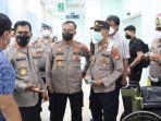 kapolres-metro-depok-kombes-pol-imran-edwin-siregar-dua-dari-kiri.jpg