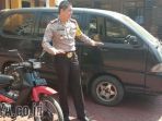 kapolres-probolinggo-kota-menunjukkan-mobil-daihatsu-espass_20180518_195010.jpg