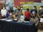 kapolres-sibolga-akbp-taryono-raharja-kasus-bakar-warga.jpg