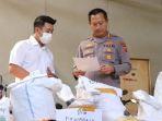 kapolresta-bandung-di-pabrik-mi-mengandung-formalin.jpg
