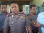 kapolresta-pekanbaru-akbp-tonny-hermawan_20160603_142557.jpg