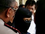 kapolrestabes-semarang-kombes-pol-abioso-seno-aji-memperlihatkan-dua-tersangka_20180327_074906.jpg