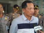 kapolri-kunjungi-korban-bom-mapolresta-surakarta_20160706_205449.jpg