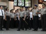 kapolri-pimpin-upacara-kenaikan-pangkat_20180104_105826.jpg
