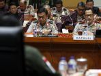 kapolri-raker-dengan-anggota-dpr-komisi-iii_20171012_132022.jpg