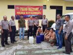 kapolsek-kutalimbaru-akp-martualesi-sitepu-bersama-jajarannya-m_20171108_062826.jpg