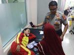 kapolsek-sindangkerta-akp-surahmat-siswa-korban-mobil-pikap-terguling.jpg