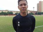 kapten-tim-bhayangkara-fc-indra-kahfi-saat-diwawancarai-221.jpg