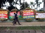 karangan-bunga-dukungan-tni-dan-polri_20201123_183534.jpg