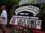 karangan-bunga-nih2_20160116_112245.jpg