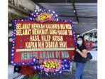 karangan-bunga-pernikahan-di-sragen-yang-viral-dikirim-karena-kesal-dengan-pengelola-arisan.jpg