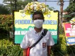 karangan-bunga-protes-ppdb-penuhi-balai-kota-dki-jakarta_20200706_123135.jpg