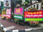 karangan-bunga-untuk-agn-di-polres-jaksel.jpg