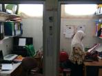 karena-kurang-ruangan-kantor-staf-bidang-keperawatan-r_20150922_200145.jpg