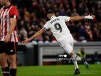 karim-benzema-merayakan-gol-setelah-mencetak-gol-pertama.jpg
