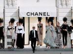 karl-otto-lagerfeld-meninggal-dunia-pada-selasa-1922019-usia-85-tahun.jpg