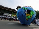 karnaval-peringatan-hari-bumi-di-medan_20180422_200305.jpg