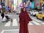kartika-putri-ungkap-3-sisi-baik-kenakan-hijab-saat-liburan-ke-luar-negeri.jpg