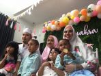 kartika-putria-dan-habib-usman-bin-yahya_20181014_192707.jpg