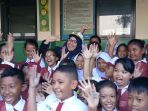 karyawan-pertamina-cuti-untuk-mengajar_20170508_151600.jpg
