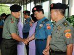 kasad-dan-8-pati-tni-naik-pangkat_20150727_165545.jpg
