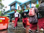kasus-covid-19-melonjak-ptm-di-kota-bandung-dibatasi-jadi-50-pe_20220210_123121.jpg