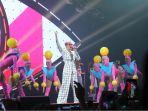 katy-perry-witness_20180415_050401.jpg