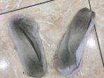 kaus-kaki-bekas-dipakai.jpg