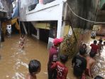 kawasan-kampung-melayu-terendam-banjir_20200209_135103.jpg