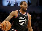 kawhi-leonard-dribeeeeellll.jpg