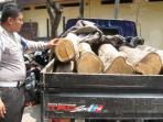 kayu-jati-tanpa-dokumen-resmi_20150827_134814.jpg