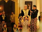 kbph-prabu-suryodilogo-saat-dinobatkan-sebagai-kgpaa-paku-alam-x_20160109_095525.jpg