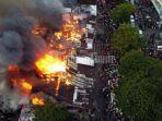 kebakaran-di-asrama-polisi-makassar_1.jpg