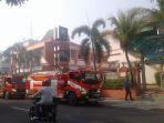 kebakaran-di-hotel-indah-jaya-solo.jpg