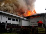 kebakaran-gedung-bappelitbang-kota-bandung_20221107_142547.jpg